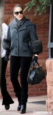 Jennifer Lopez - Jennifer 2.jpg